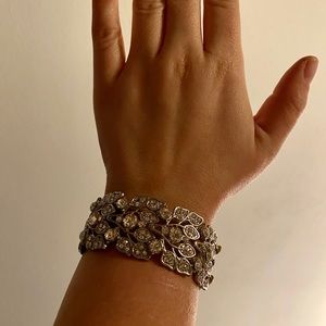 BANGLE. Wedding jewelry